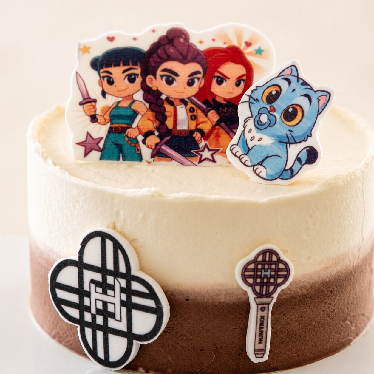 Hero Hunter Cake cake detail close-up